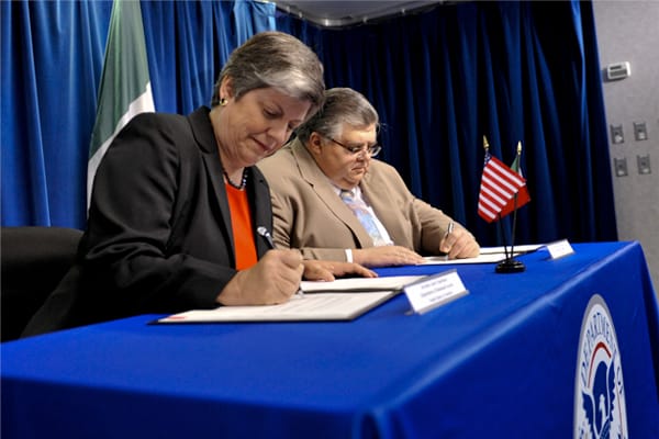 Janet Napolitano (Left) // Credit: Dept. Homeland Security Photo/Barry Bahler